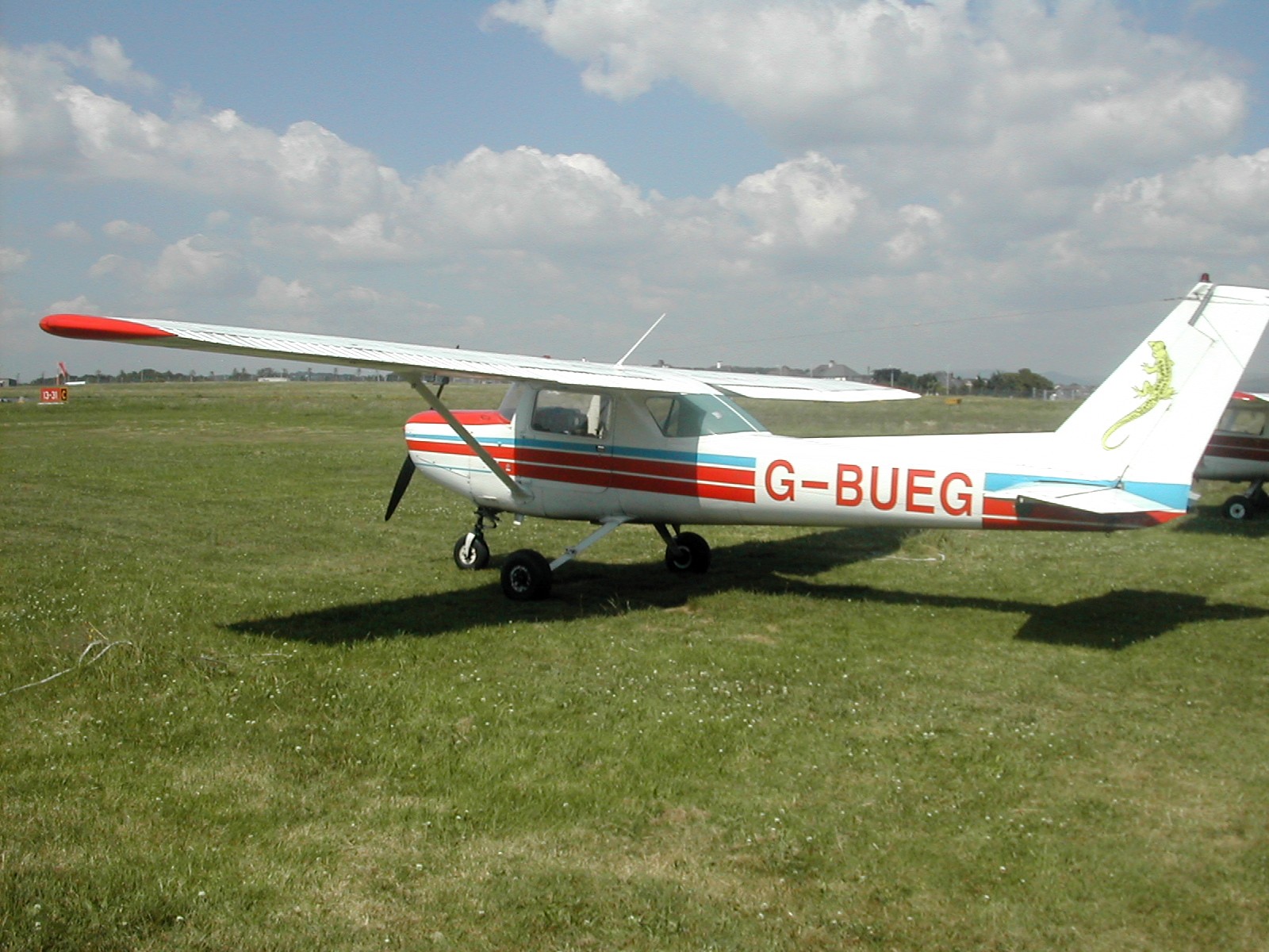 G-BUEG